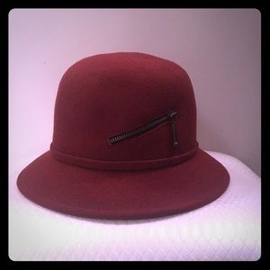 NWOT Fly Wool Bucket Hat w/non functional zipper